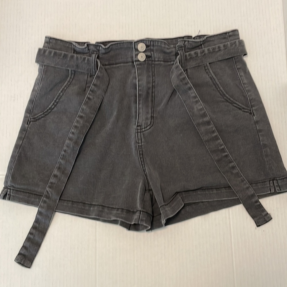 No Boundaries Tie waist shorts, women’s size 11-13 black washed finished denim